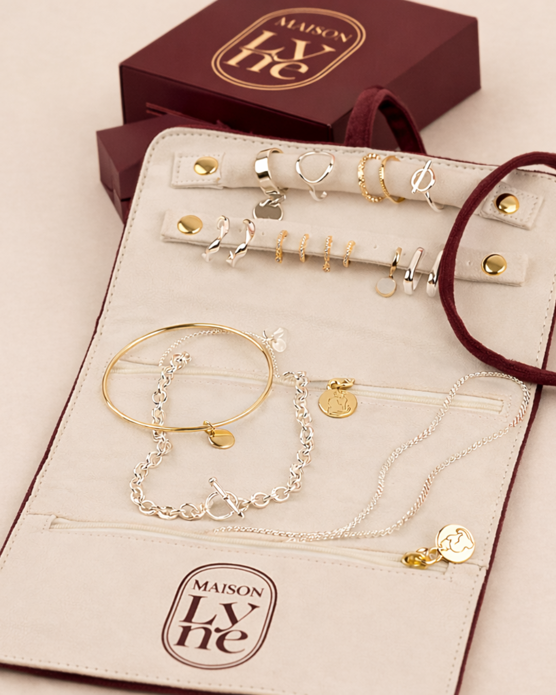 Pochette à bijoux en velours